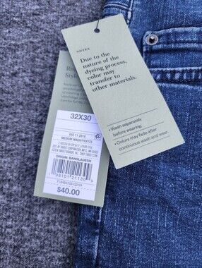 Men's Blue Medium Wash Jeans - 32x30